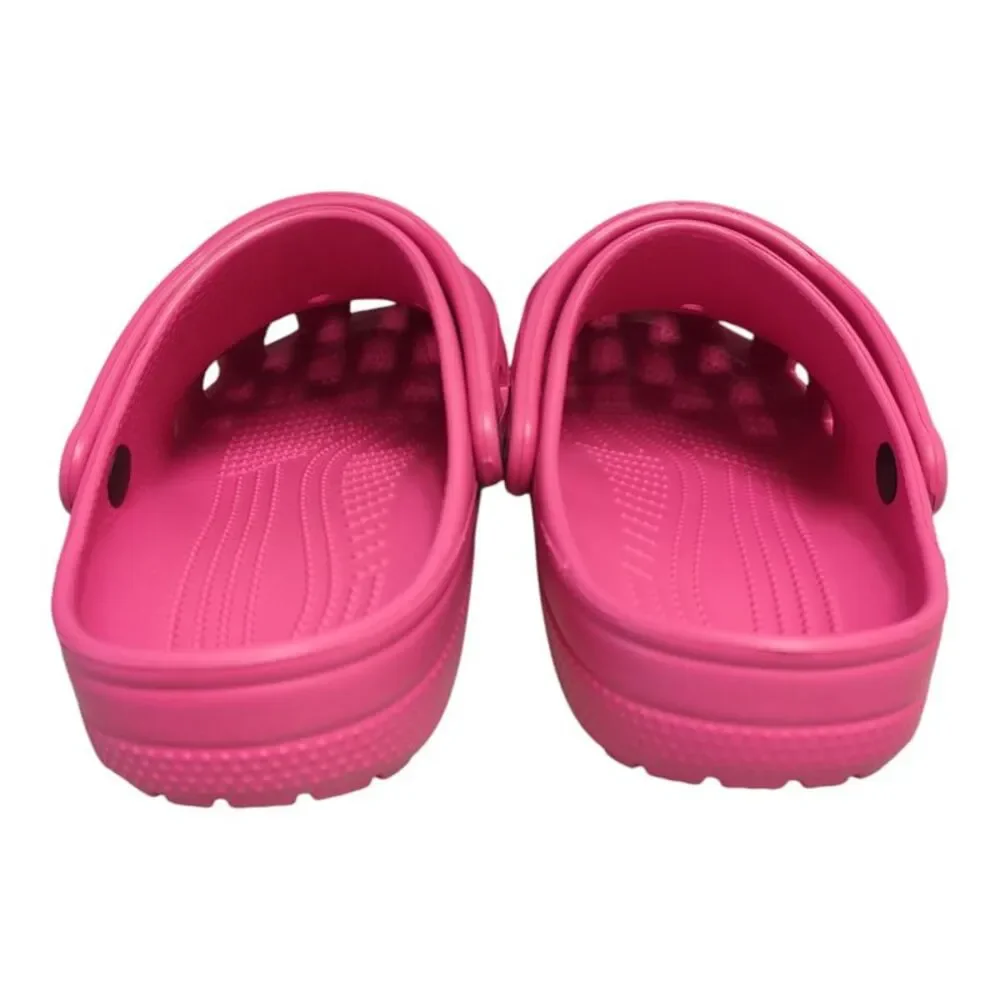 CROCS Classic Clog in Bright Pink/Dragonfruit